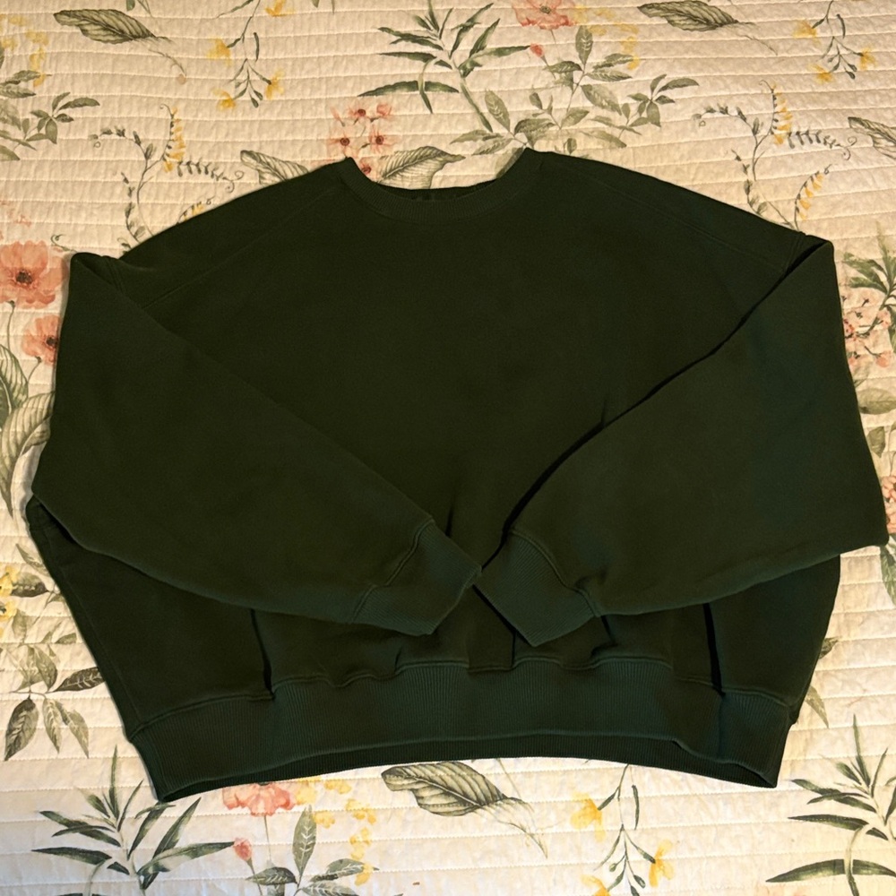nuuds Women's Dark Green Sweatshirt